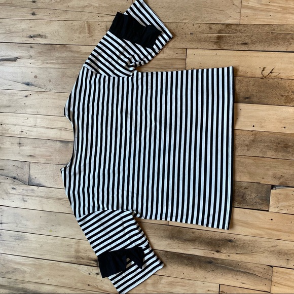 All Row black and white stripped Ruffle tee - Picture 6 of 6
